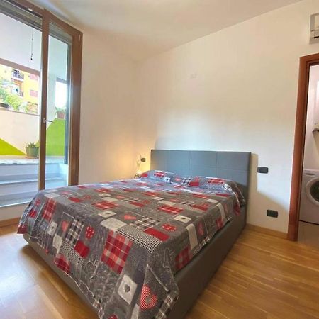 Appartement Conte Rosso House, Con Doppia Terrazza In Coorte Tranquilla A Due Passi Da Stazione E Metropolitana Lambrate à Milan Extérieur photo