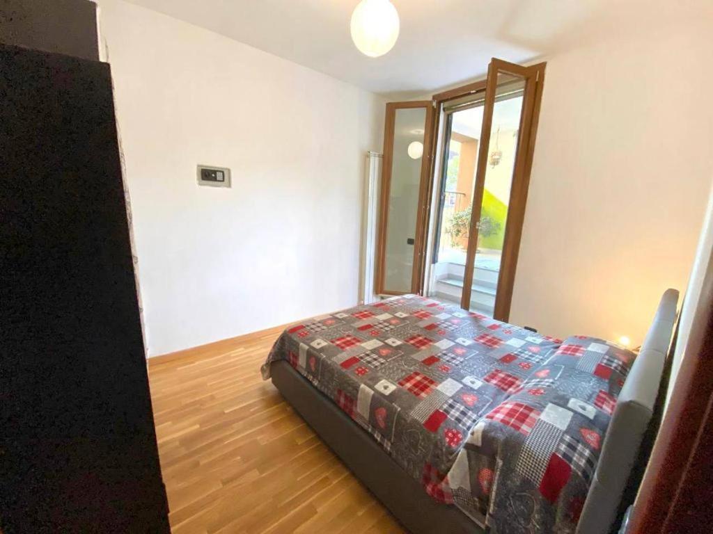 Appartement Conte Rosso House, Con Doppia Terrazza In Coorte Tranquilla A Due Passi Da Stazione E Metropolitana Lambrate à Milan Extérieur photo